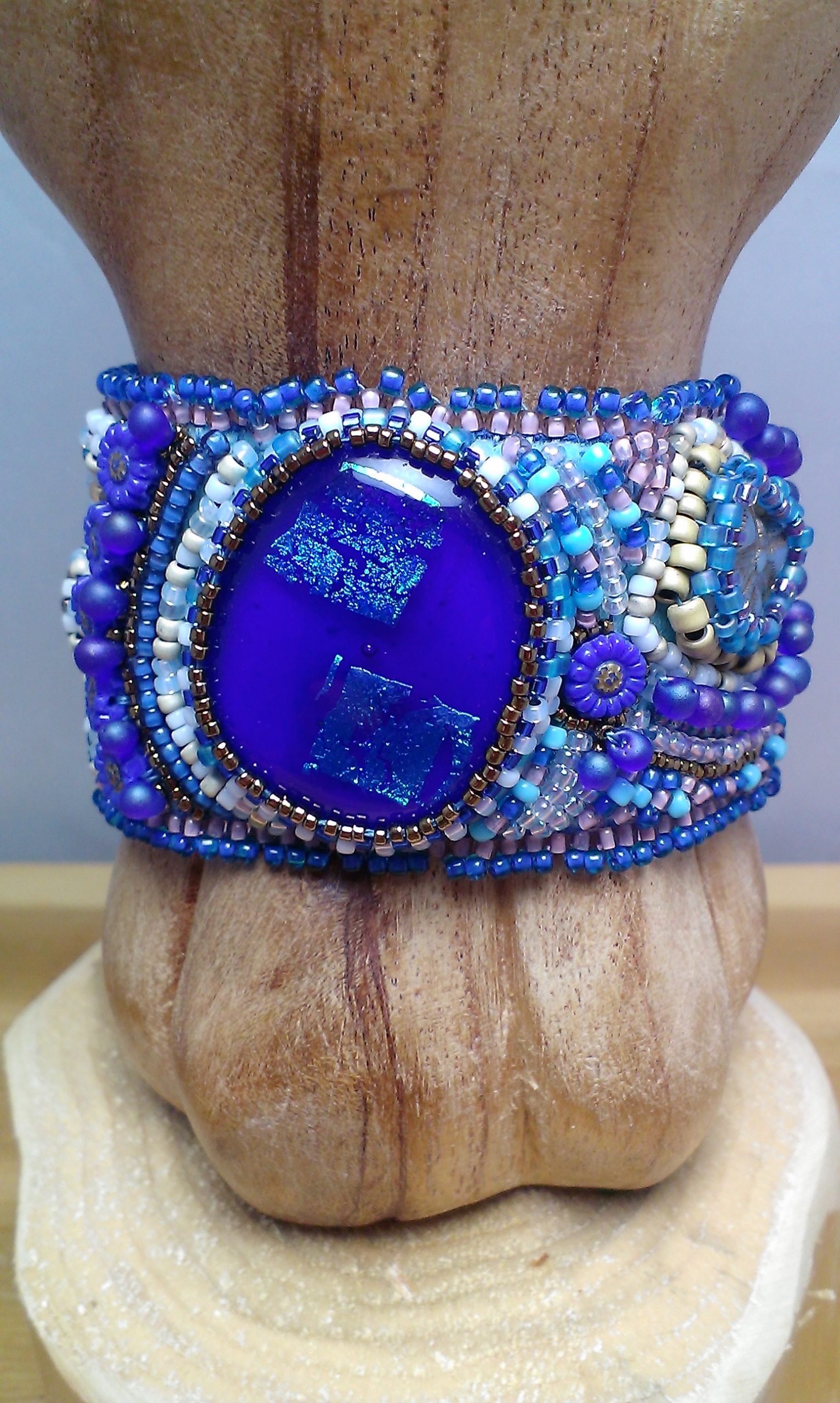 Blue Rays Bead Embroidered Bracelet – Jewelry Making Journal
