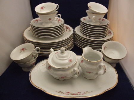 44 Piece Porcelain Wawel Tea Rose Dinnerware Dish Set | eBay