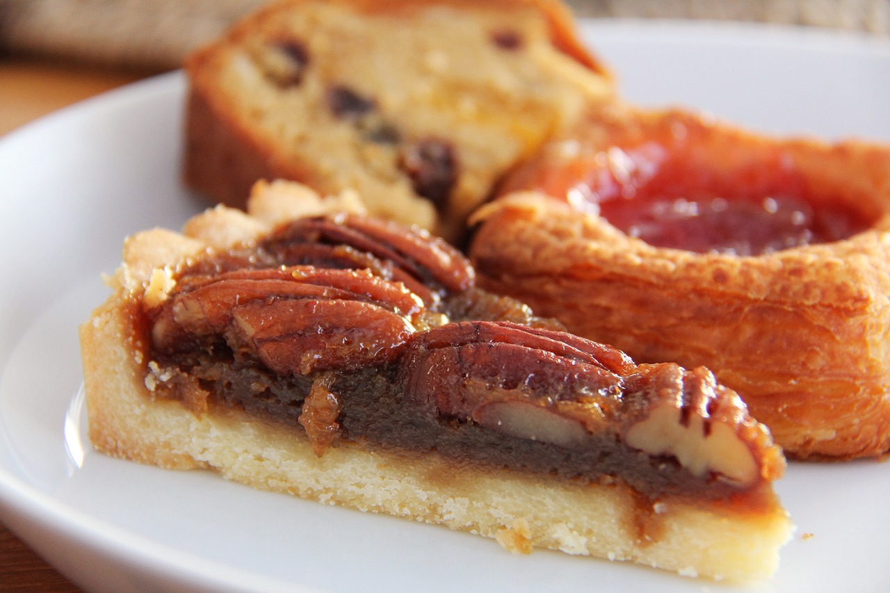 pecan pie and other desserts