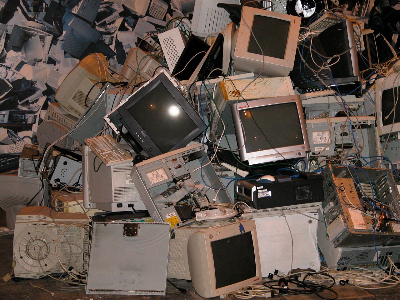 electronic waste computers in landfill
